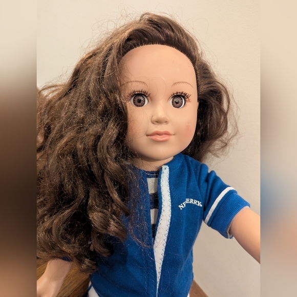 My Life Doll with brown Eyes & Brown wavy Hair - Picture 6 of 7
